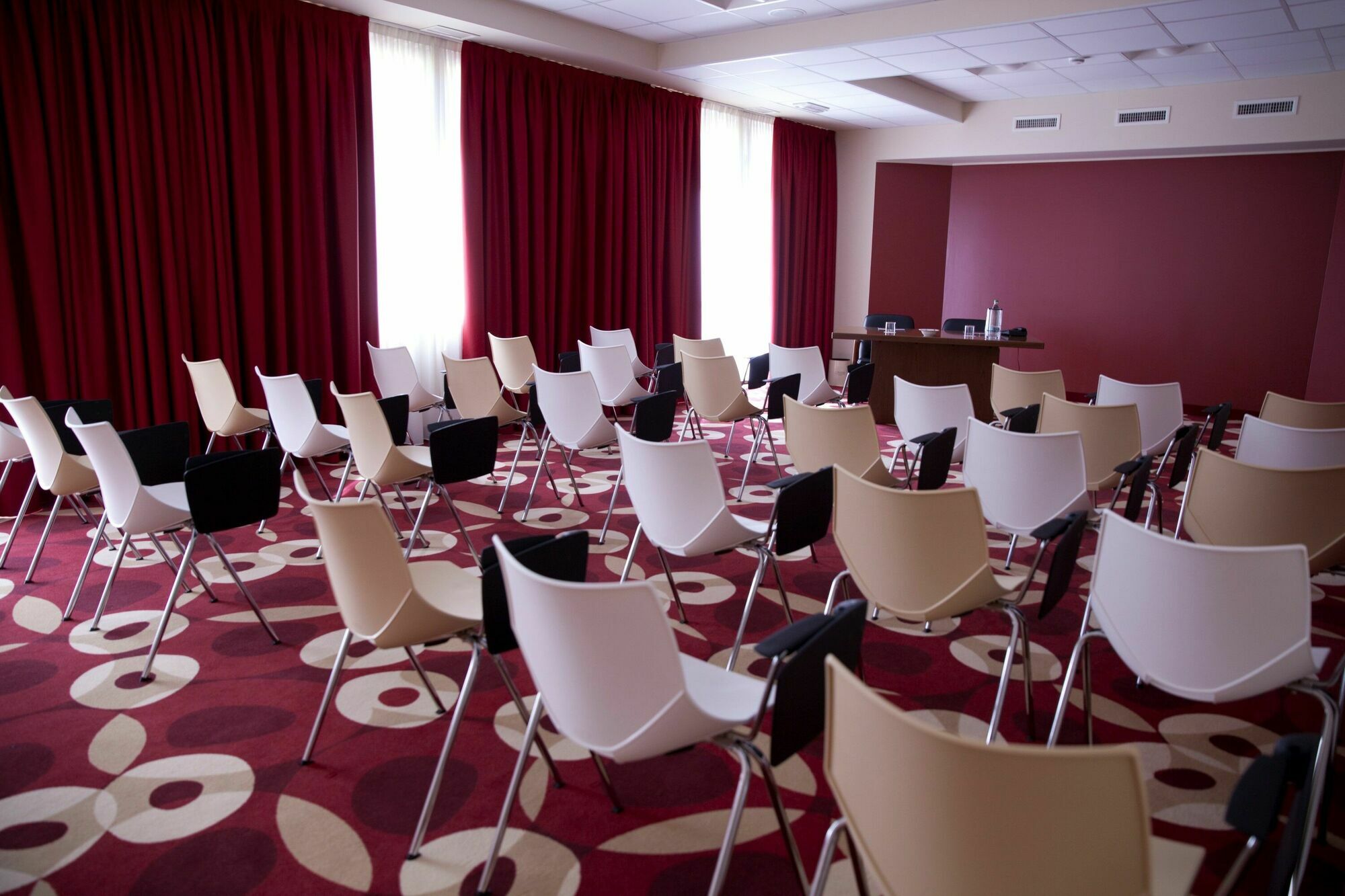 Virginia Palace Hotel Гарбаньяте-Міланезе Екстер'єр фото